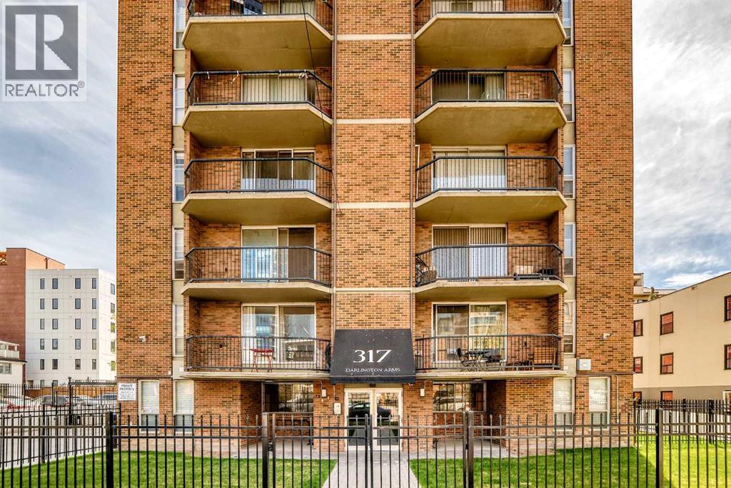 Apartment for Sale in 304, 317 14 Avenue SW|Calgary, Alberta T2R0M4 2