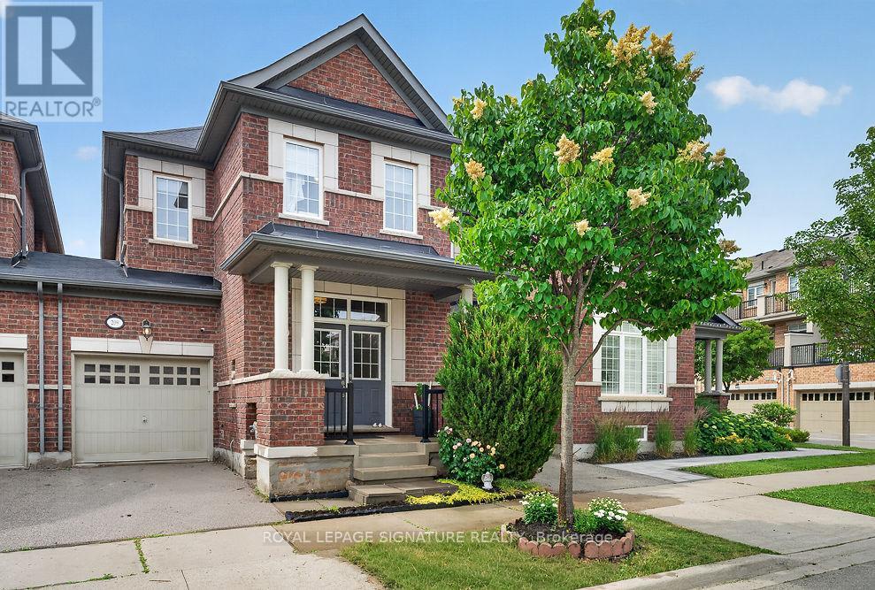 Row / Townhouse for Sale in 209 SARAH CLINE DRIVE|Oakville (GO Glenorchy), Ontario L6M0T8