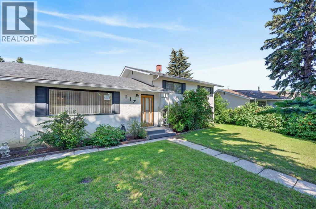 House for Sale in 117 Fairview Drive SE|Calgary, Alberta T2H1B4 3
