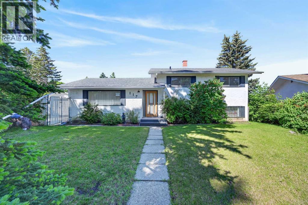 House for Sale in 117 Fairview Drive SE|Calgary, Alberta T2H1B4 4