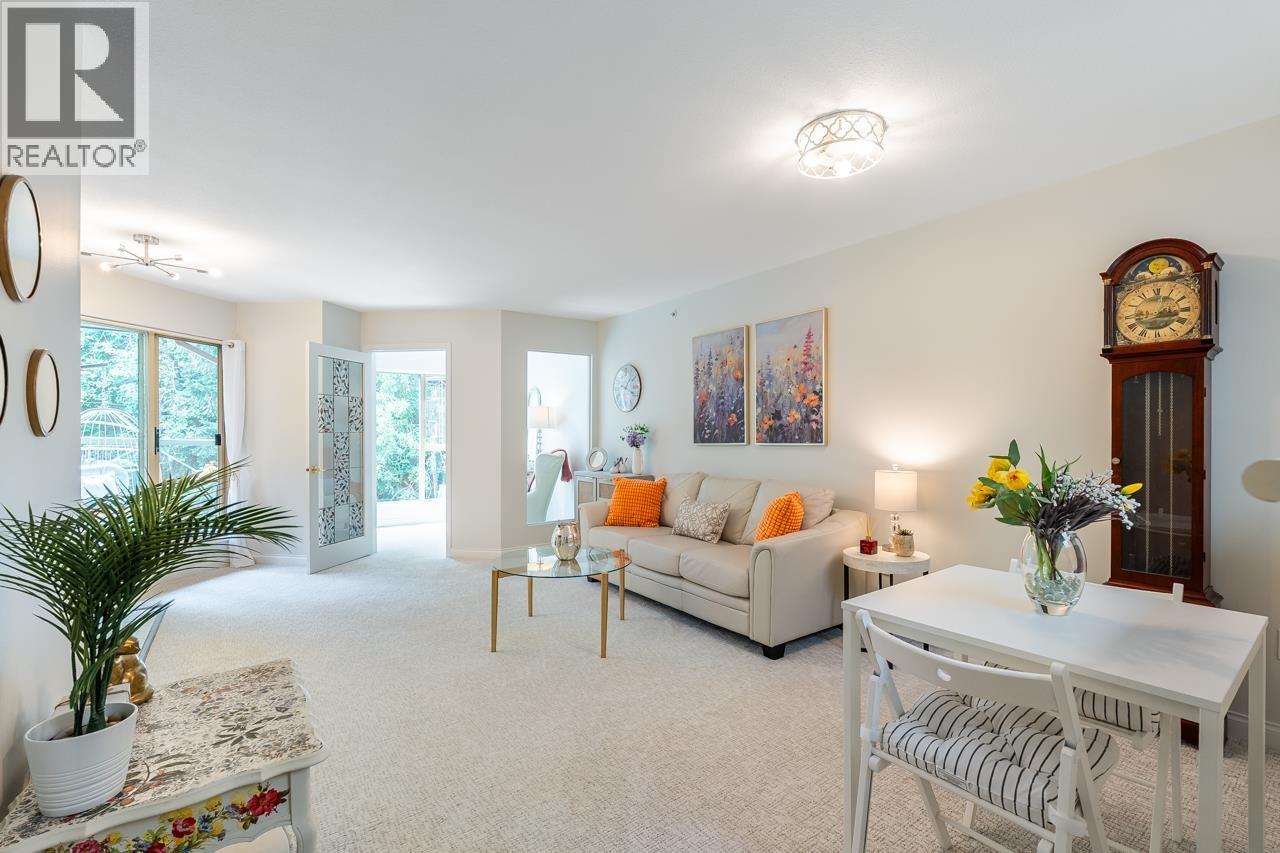 405 3658 BANFF COURT