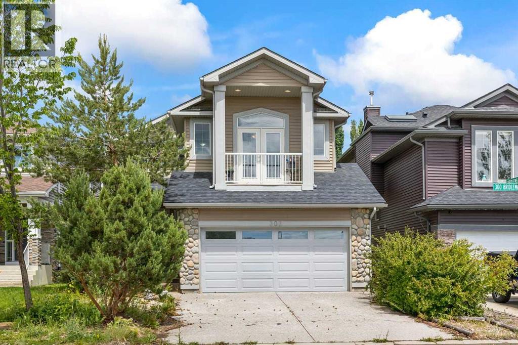 House for Sale in 303 Bridlemeadows Common SW|Calgary, Alberta T2Y5C4