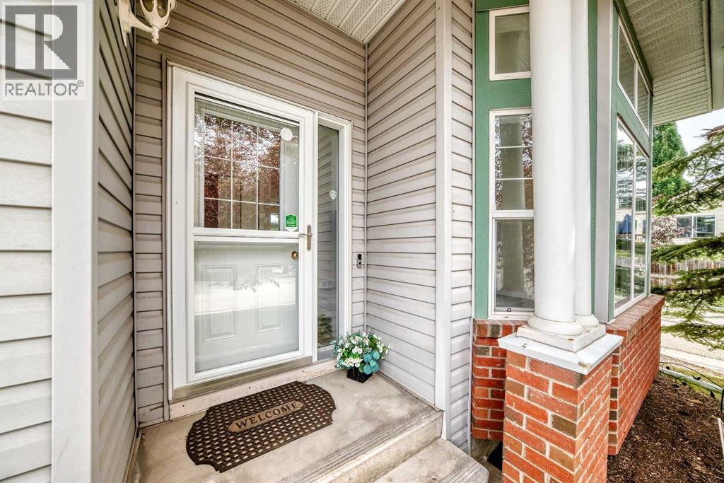 Duplex for Sale in 72 Prestwick Pond Terrace SE|Calgary, Alberta T2Z3Z7 2