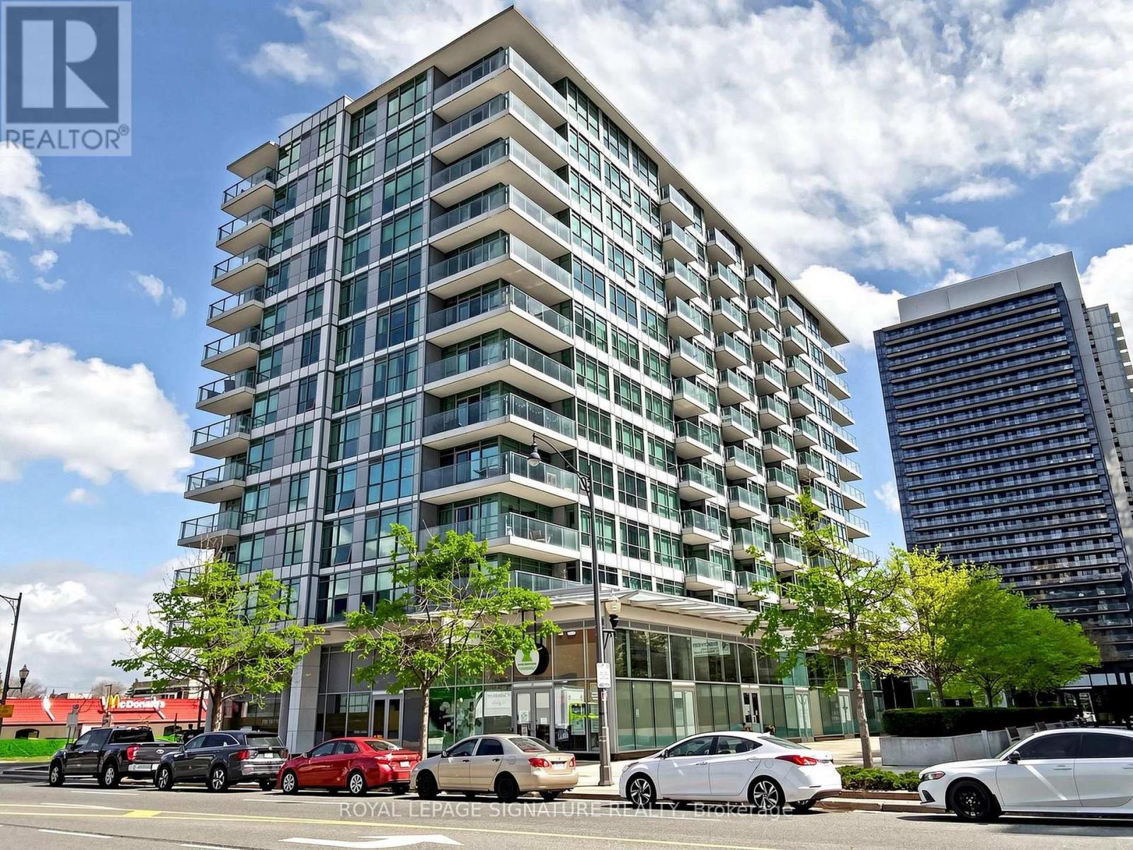 1211 - 15 SINGER COURT