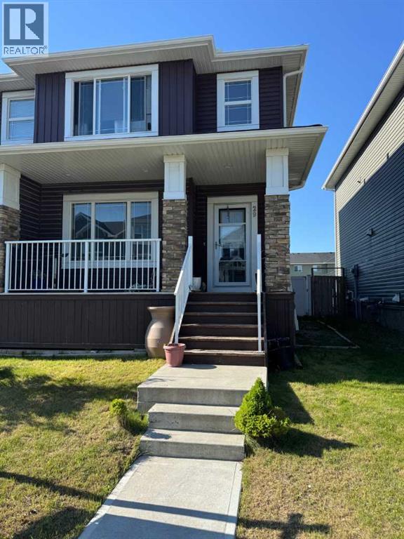Duplex for Sale in 29 Redstone Common NE|Calgary, Alberta T3N0K3