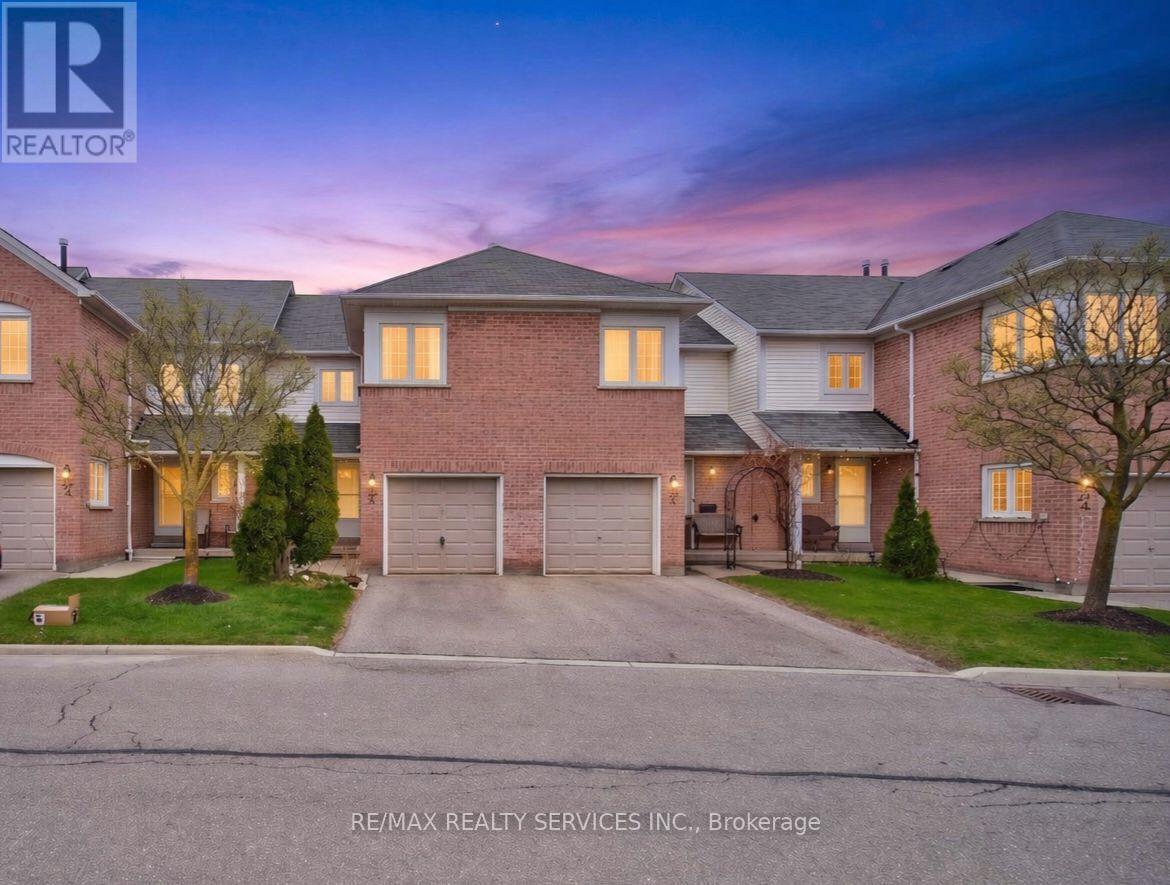 Row / Townhouse for Sale in 26A - 5205 GLEN ERIN DRIVE E|Mississauga (Central Erin Mills), Ontario L5M5N6