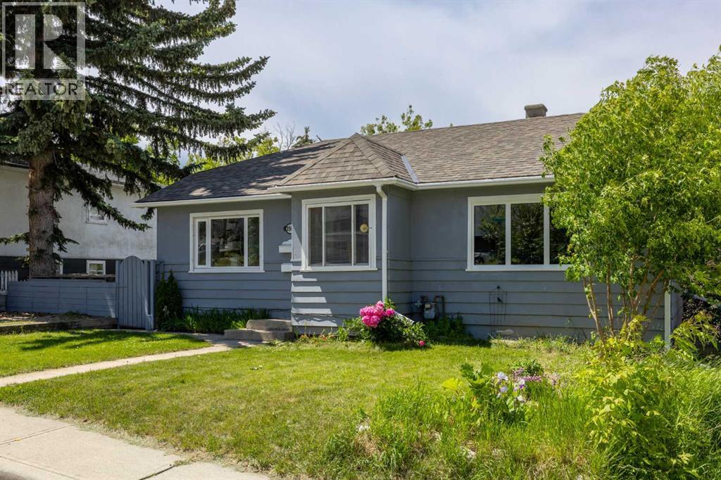 House for Sale in 2507 15A Street SW|Calgary, Alberta T2T4B8 2