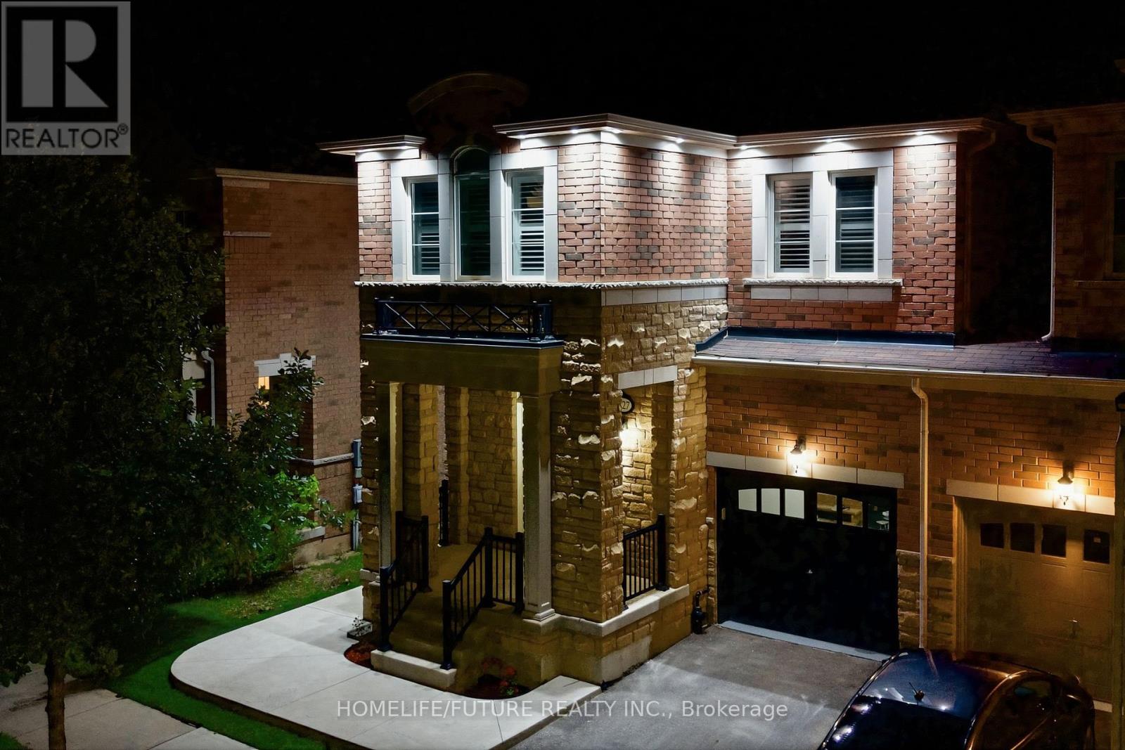 Row / Townhouse for Sale in 127 HUGUENOT ROAD|Oakville (GO Glenorchy), Ontario L8H0M3 2