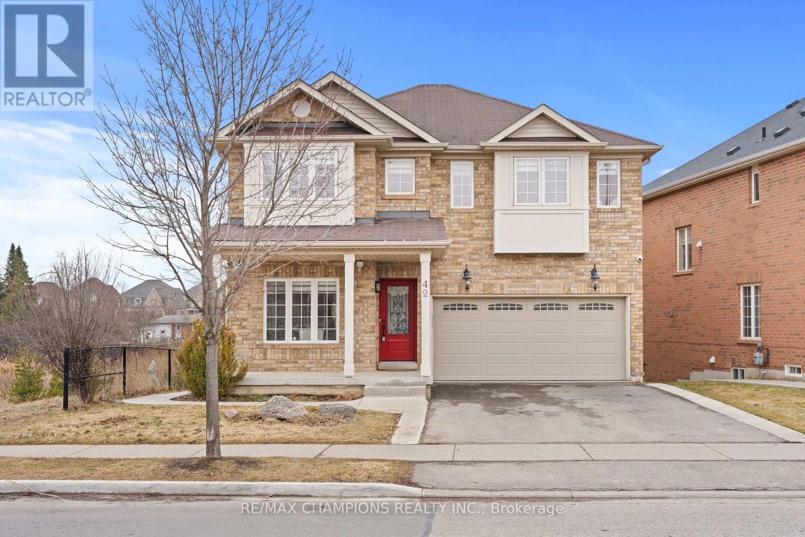 42 ABBOTSBURY DRIVE