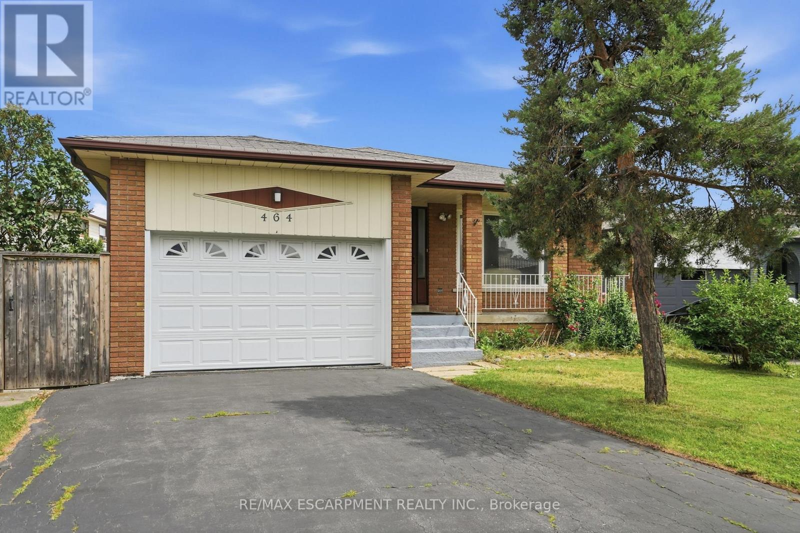 464 LOUIS DRIVE