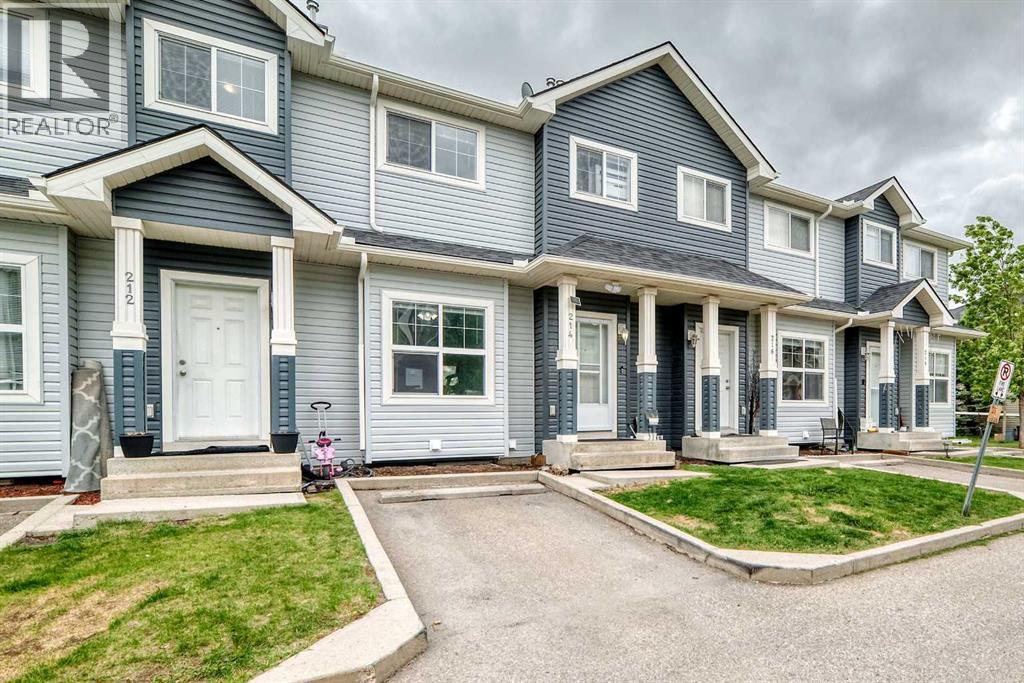 Row / Townhouse for Sale in 214, 111 Tarawood Lane NE|Calgary, Alberta T3J0B9 3