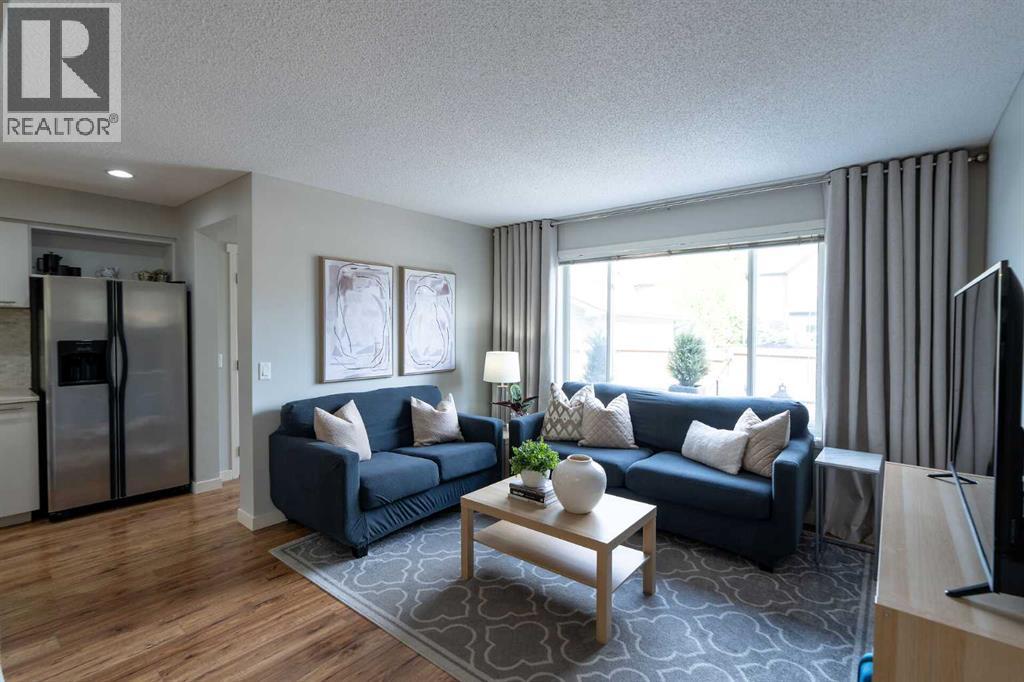 Duplex for Sale in 24 Copperpond Road SE|Calgary, Alberta T2Z0L7 2