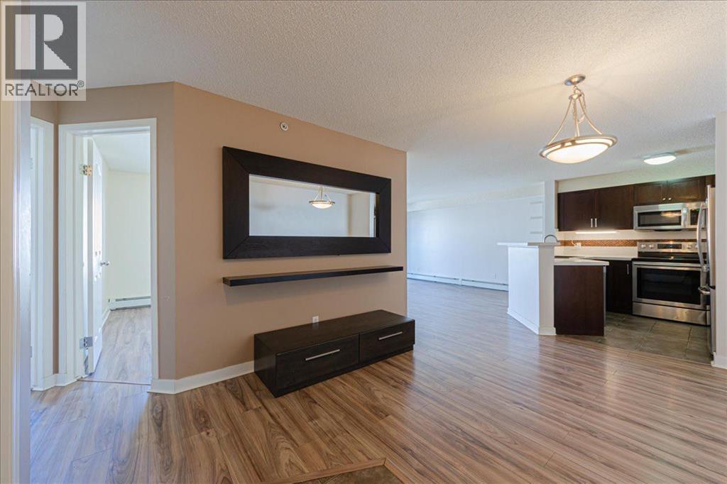 Apartment for Sale in 1424, 8810 Royal Birch Boulevard NW|Calgary, Alberta T3G6A9 5