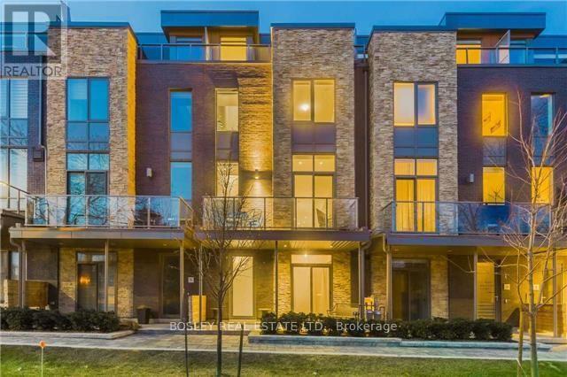 Row / Townhouse for Sale in 7 GODFREY'S LANE|Mississauga (Port Credit), Ontario L5H2T1