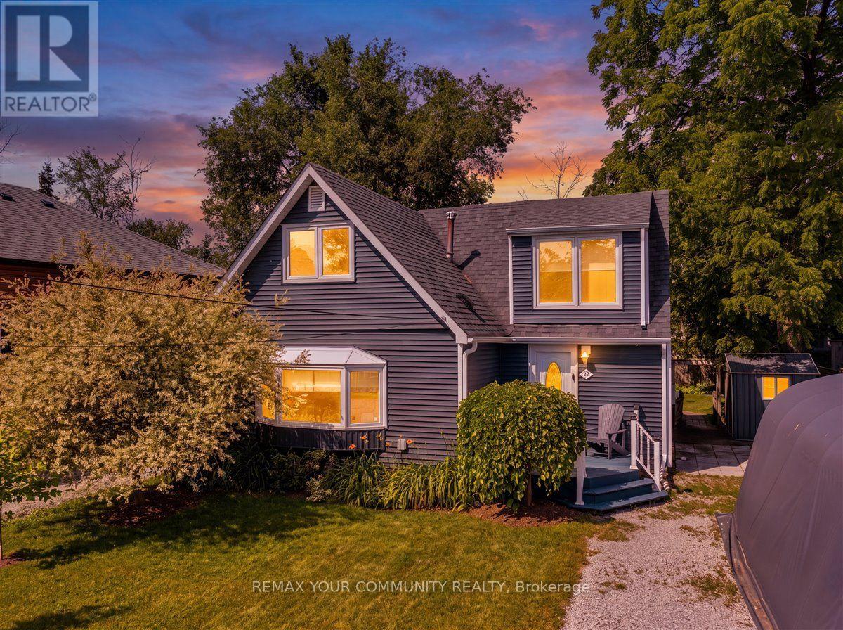17 FARLEY CIRCLE