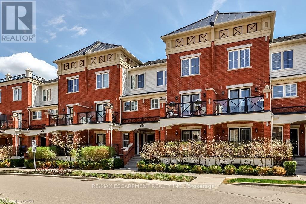 Row / Townhouse for Sale in 14 - 2480 POST ROAD|Oakville (RO River Oaks), Ontario L6H0K1 2