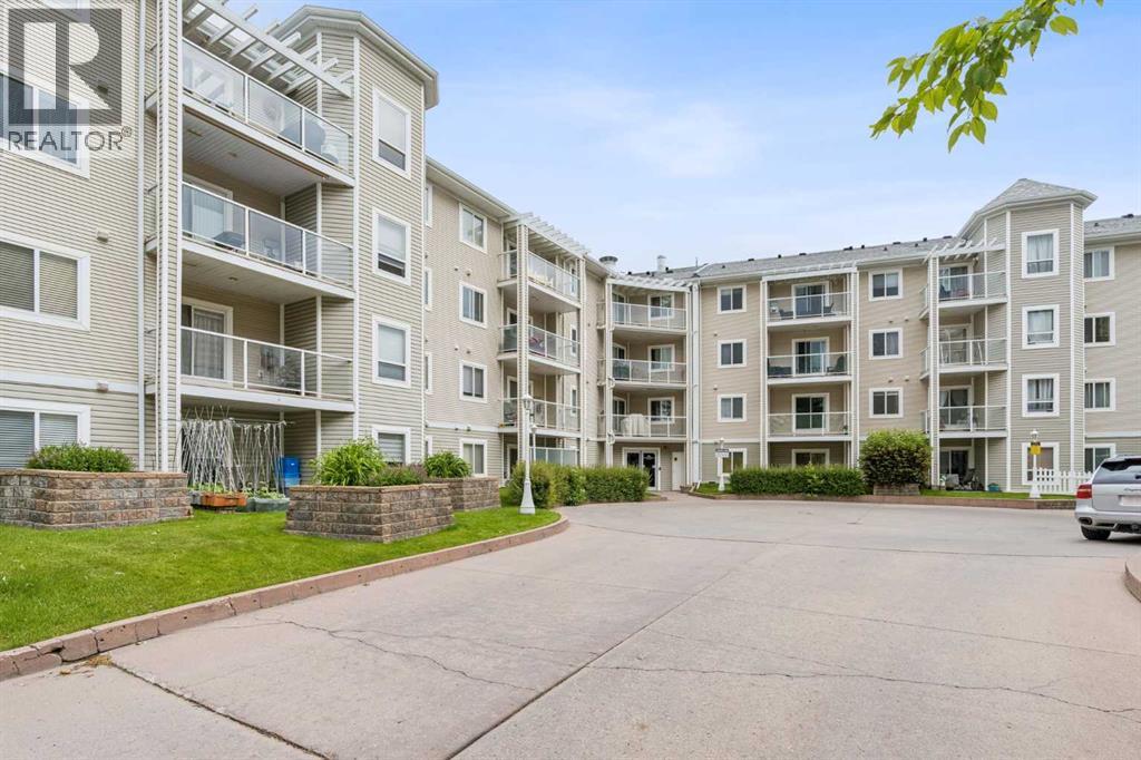 Apartment for Sale in 413, 260 Shawville Way SE|Calgary, Alberta T2Y3Z6