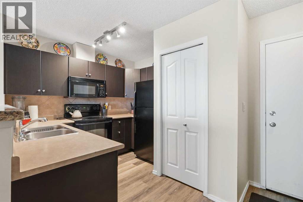 Apartment for Sale in 2007, 1053 10 Street SW|Calgary, Alberta T2R1S6 4