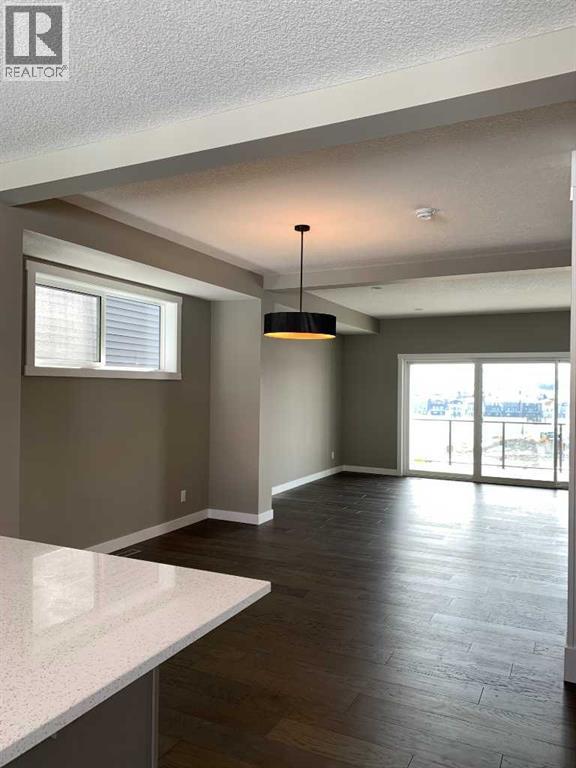 House for Sale in 156 Crimson Ridge Place NW|Calgary, Alberta T3L0K4 4