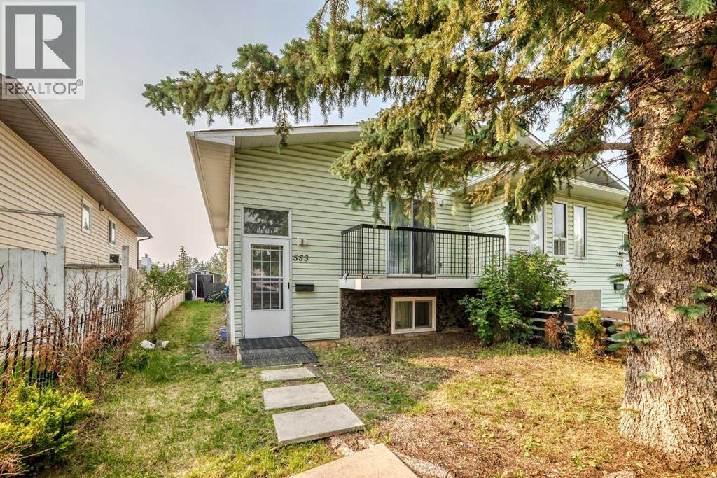 Duplex for Sale in 553 Macewan Drive NW|Calgary, Alberta T3K3R2 2