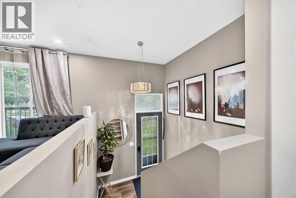 Duplex for Sale in 553 Macewan Drive NW|Calgary, Alberta T3K3R2 4