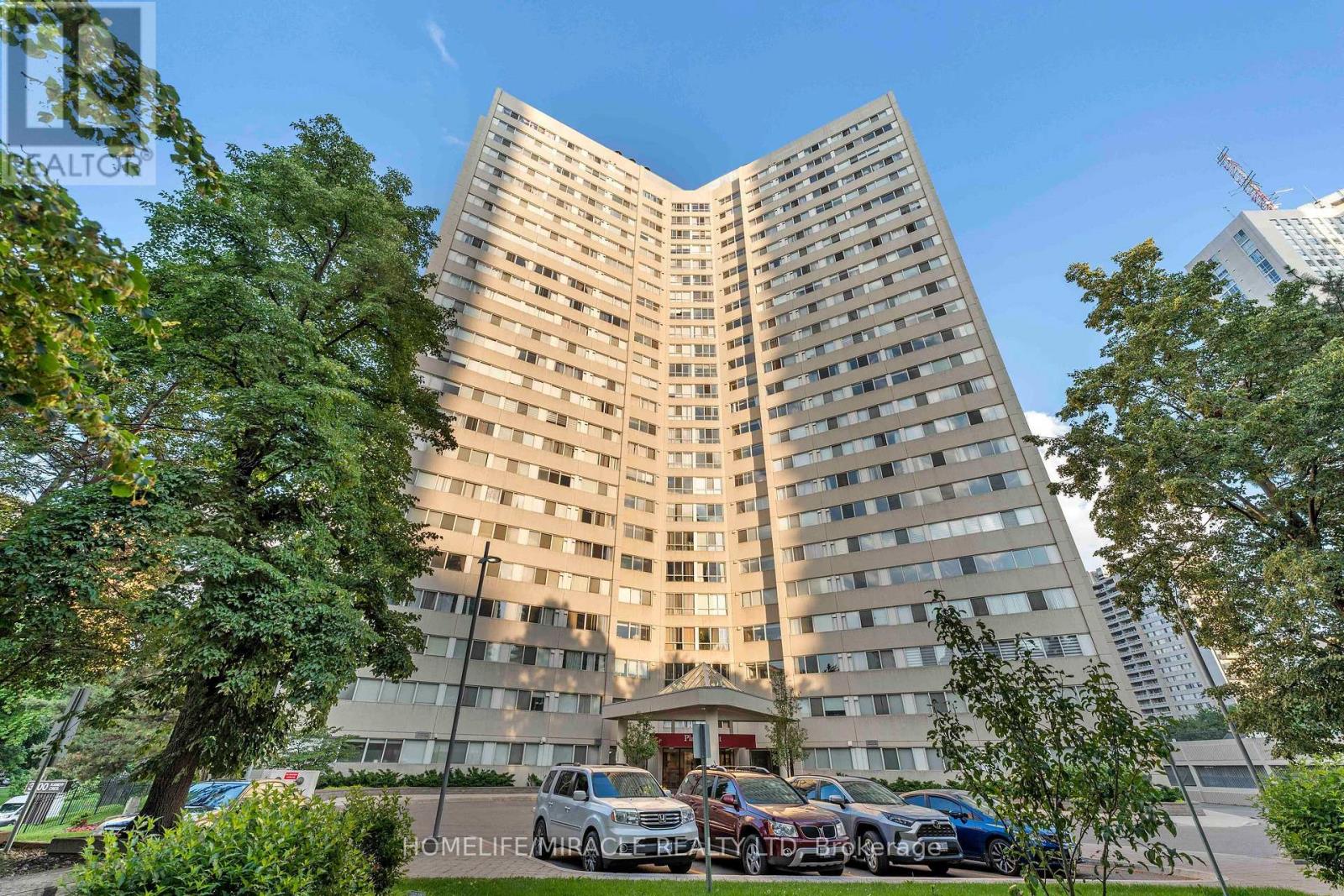 202 - 3700 KANEFF CRESCENT N