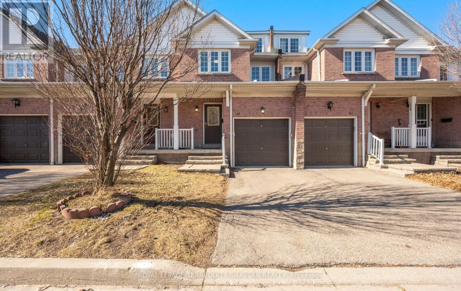 Row / Townhouse for Sale in 48 - 6830 MEADOWVALE TOWN CENTRE CIRCLE|Mississauga (Meadowvale), Ontario L5N7T5