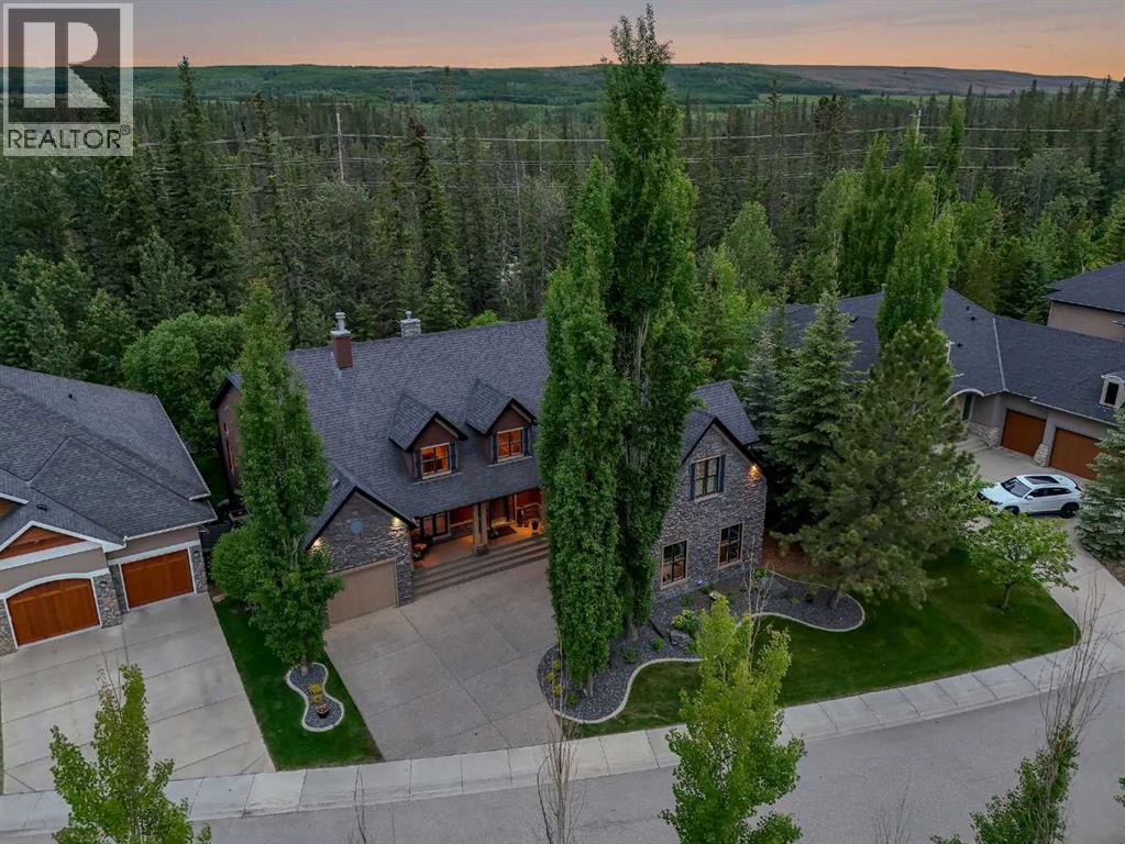 House for Sale in 15 Discovery Valley Cove SW|Calgary, Alberta T3H5H3 2