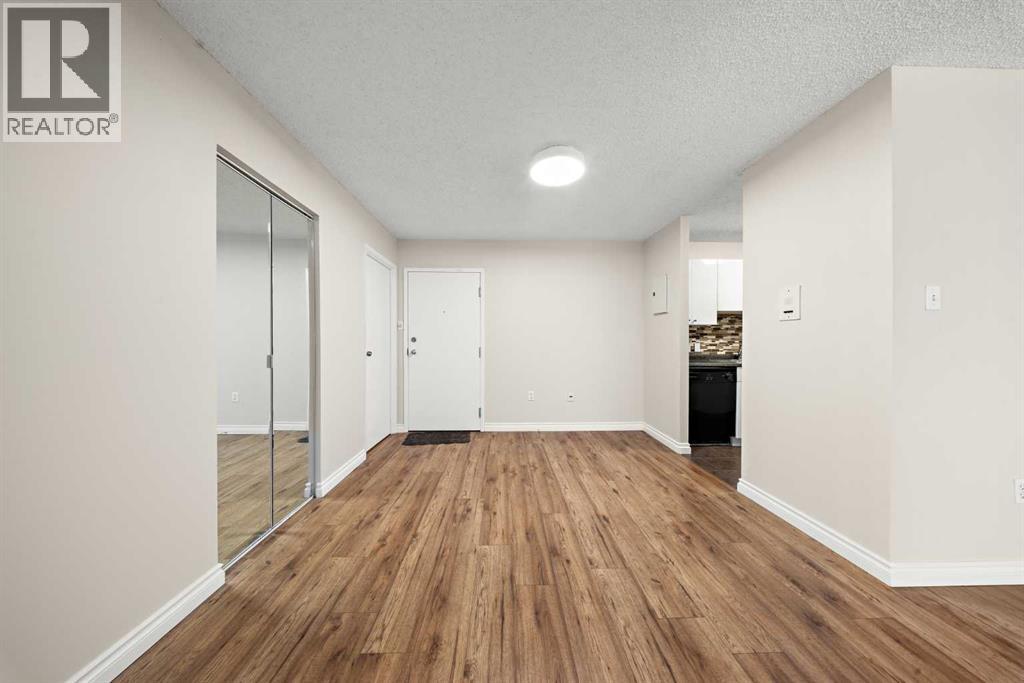 Apartment for Sale in 305, 718 12 Avenue SW|Calgary, Alberta T2R0H7 4