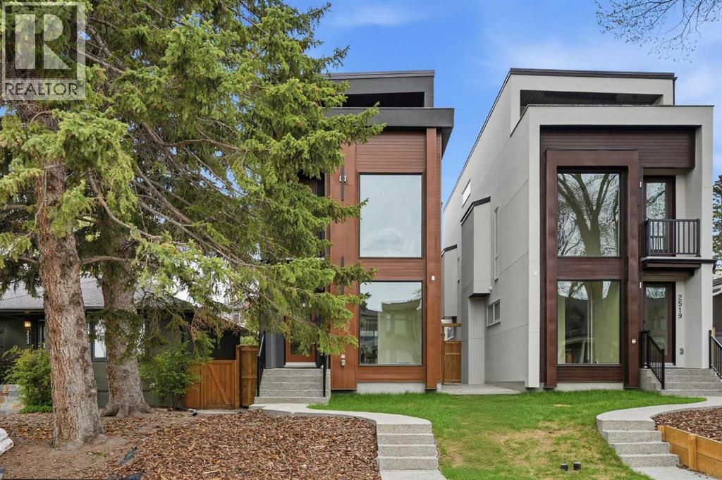 House for Sale in 2521 19A Street SW|Calgary, Alberta T2T4Z1