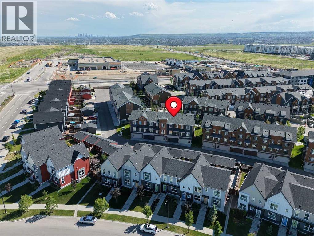 Row / Townhouse for Sale in 156 Livingston Common NE|Calgary, Alberta T3P1K1 3