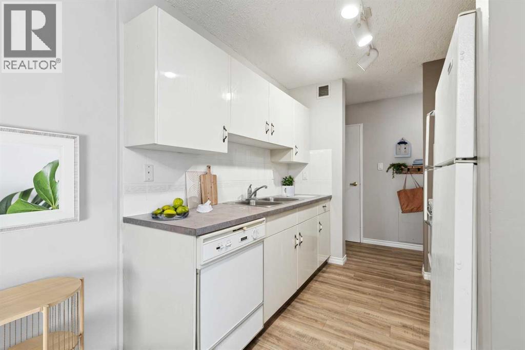 Apartment for Sale in 482, 8948 Elbow Drive SW|Calgary, Alberta T2V0H9 4