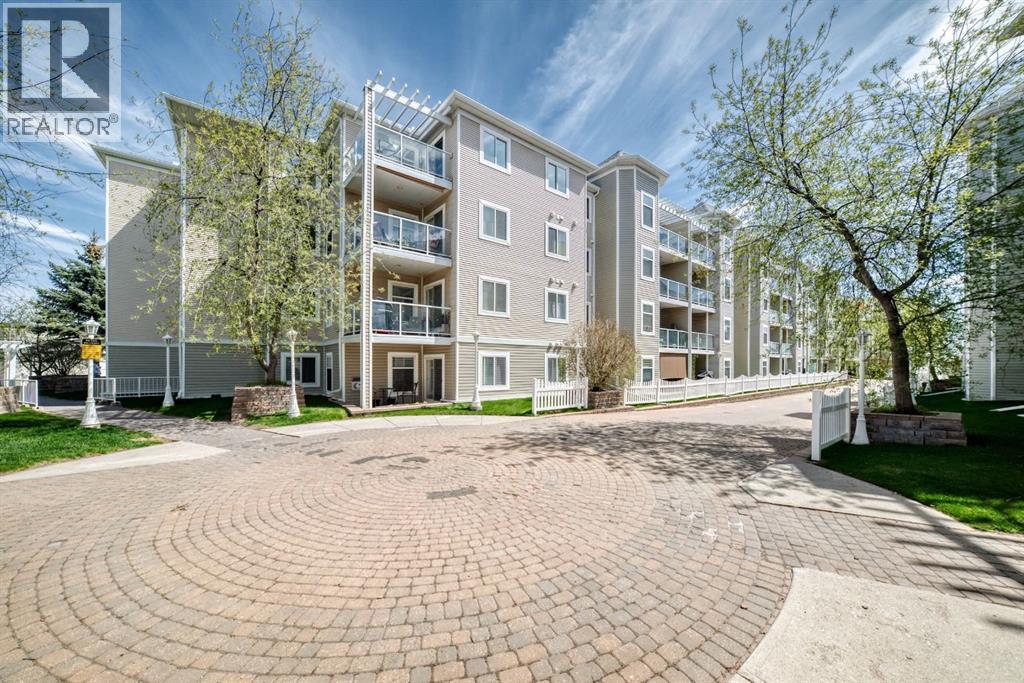 Apartment for Sale in 212, 290 Shawville Way SE|Calgary, Alberta T2Y3Z9