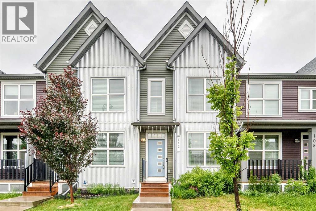 Row / Townhouse for Sale in 112 Carrington Boulevard NW|Calgary, Alberta T3P1K8