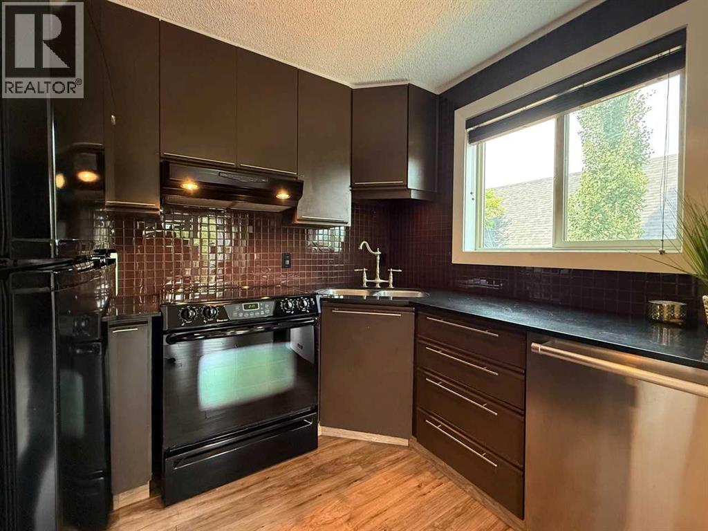 Apartment for Sale in 314, 808 Royal Avenue SW|Calgary, Alberta T2T0L3 2
