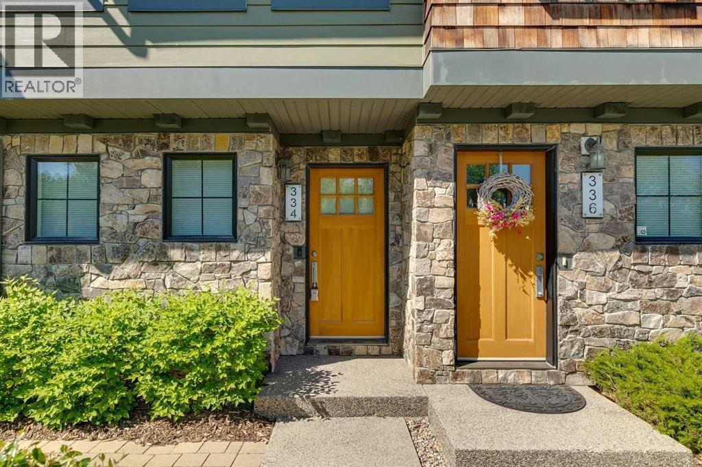 Row / Townhouse for Sale in 334 Ascot Circle SW|Calgary, Alberta T3H0X2 4