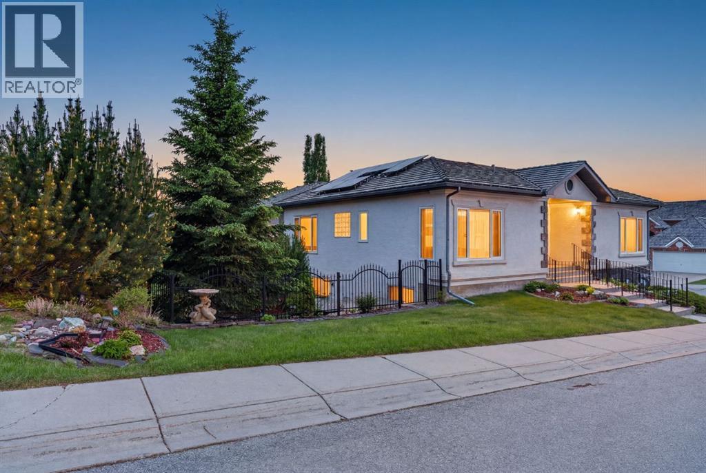 House for Sale in 154 Sienna Ridge Landing SW|Calgary, Alberta T3H3T1