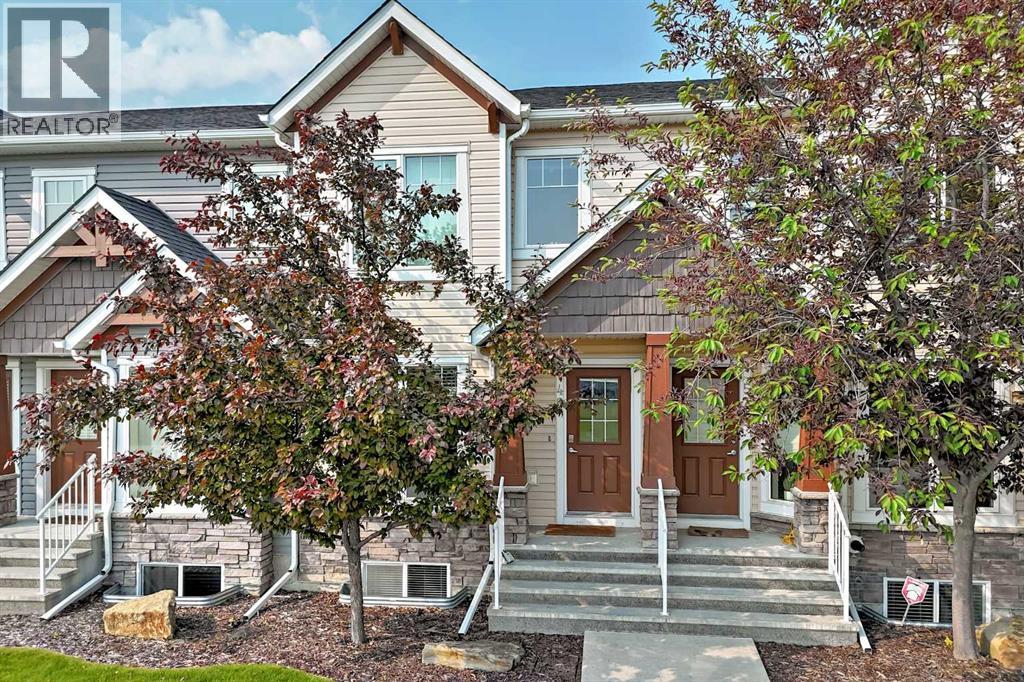 Row / Townhouse for Sale in 49 Aspen Hills Drive SW|Calgary, Alberta T3H0P8 2