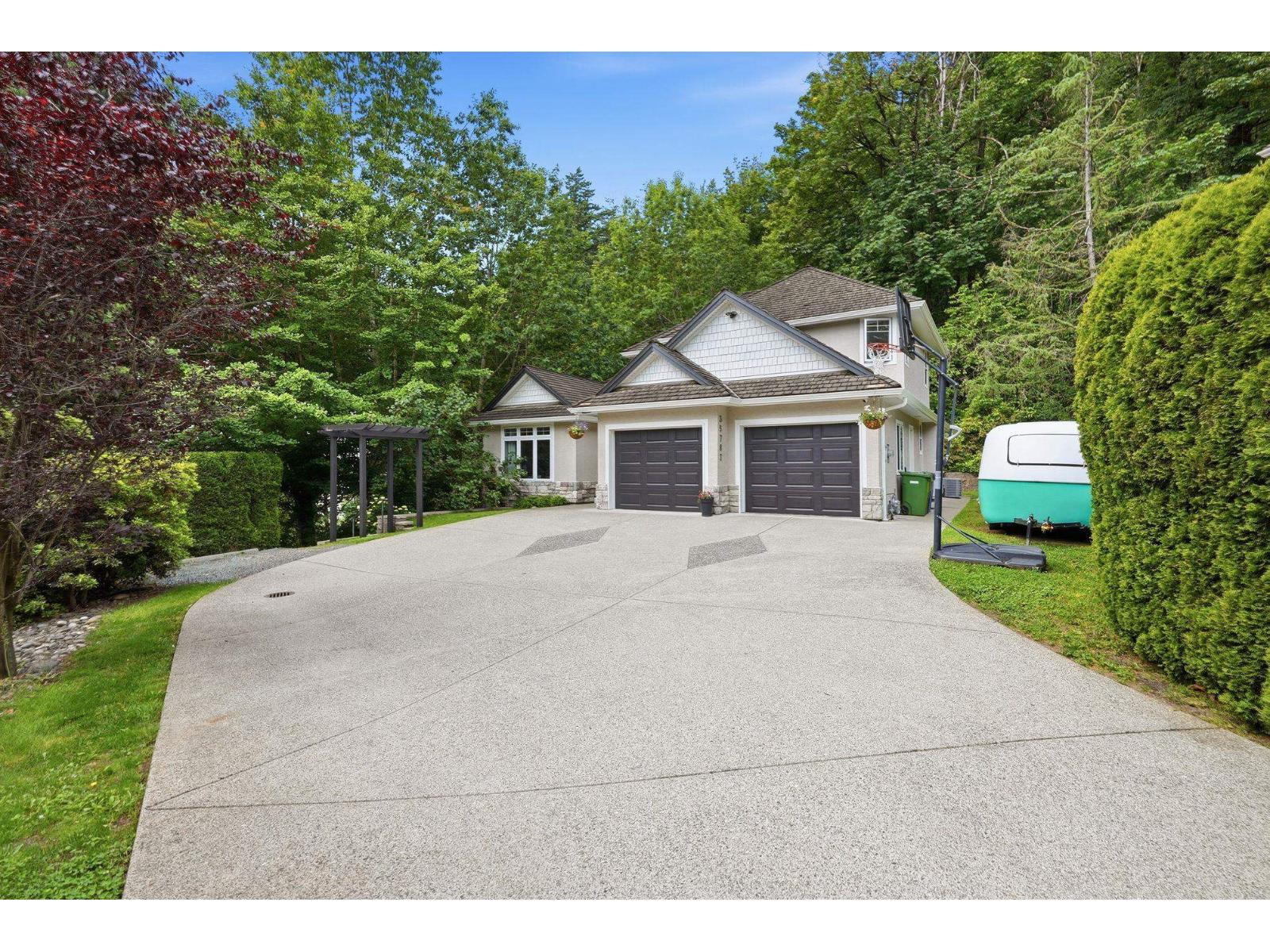 35787 GRAYSTONE DRIVE, Abbotsford, BC photo 2