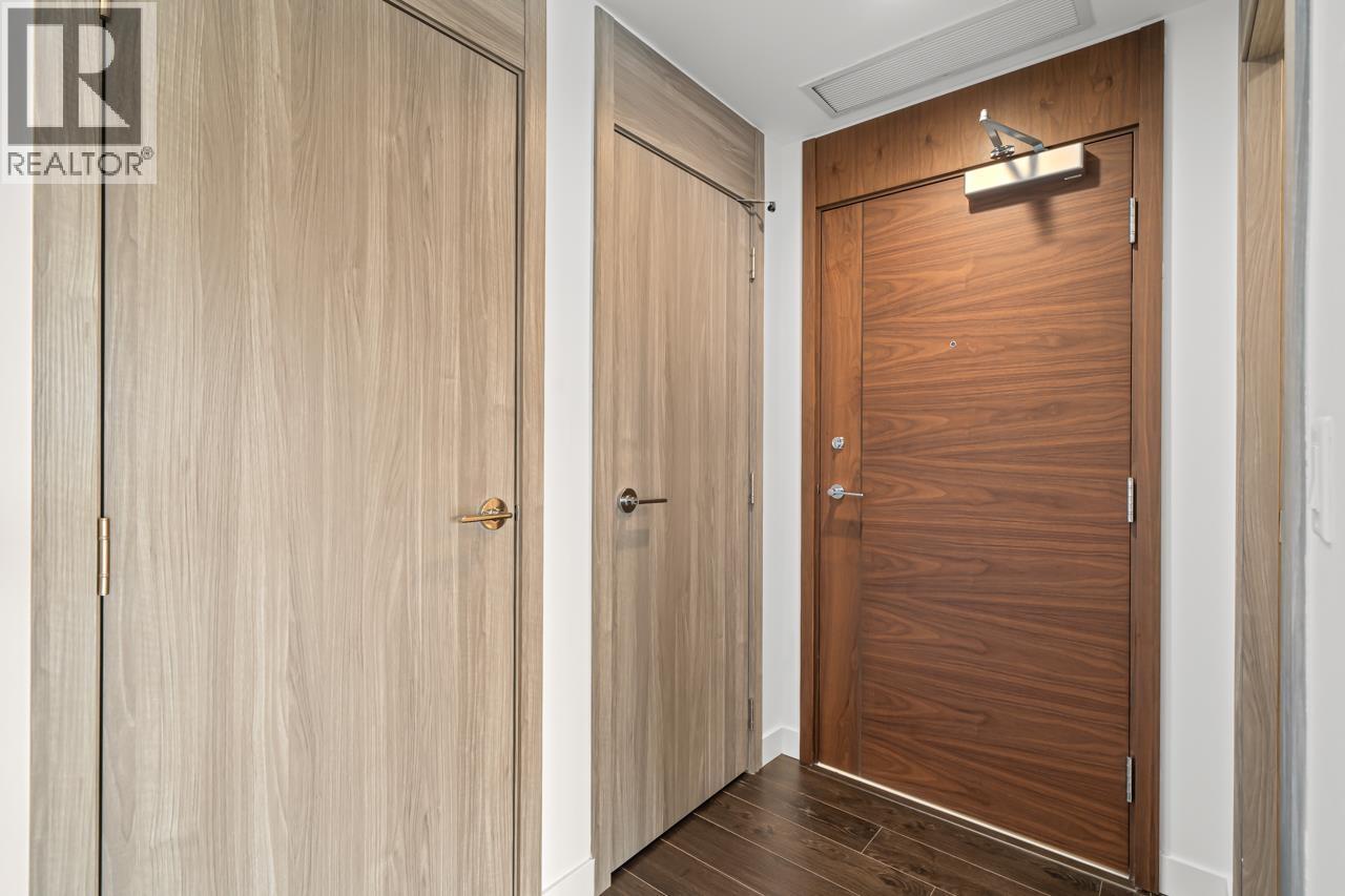 2505 4890 LOUGHEED HIGHWAY, Burnaby, BC photo 4