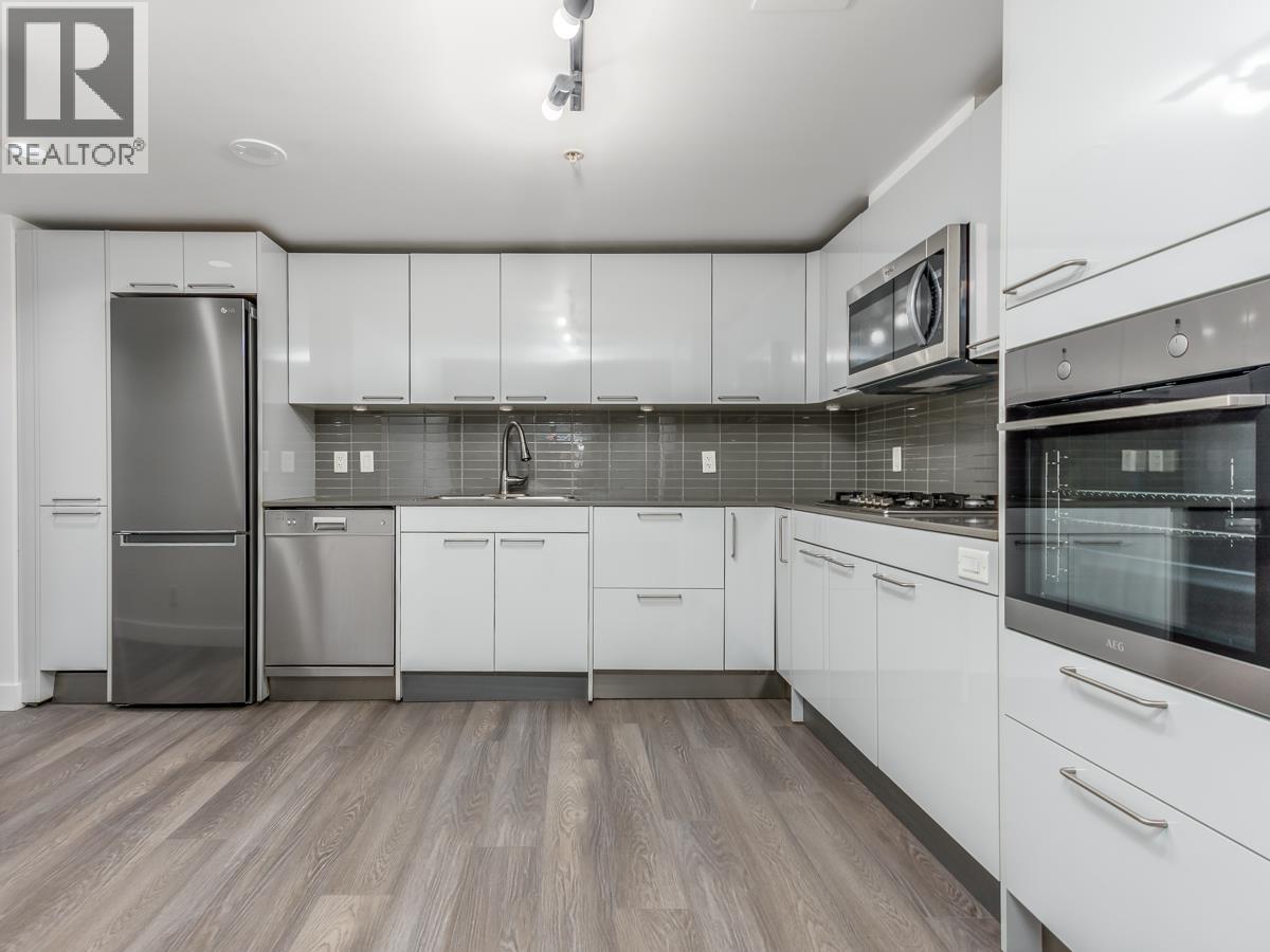 202 128 W CORDOVA STREET, Vancouver, BC photo 3