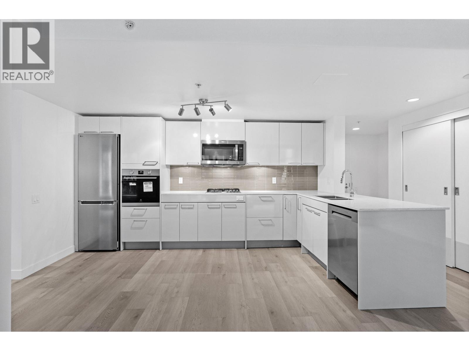 202 128 W CORDOVA STREET, Vancouver, BC photo 5