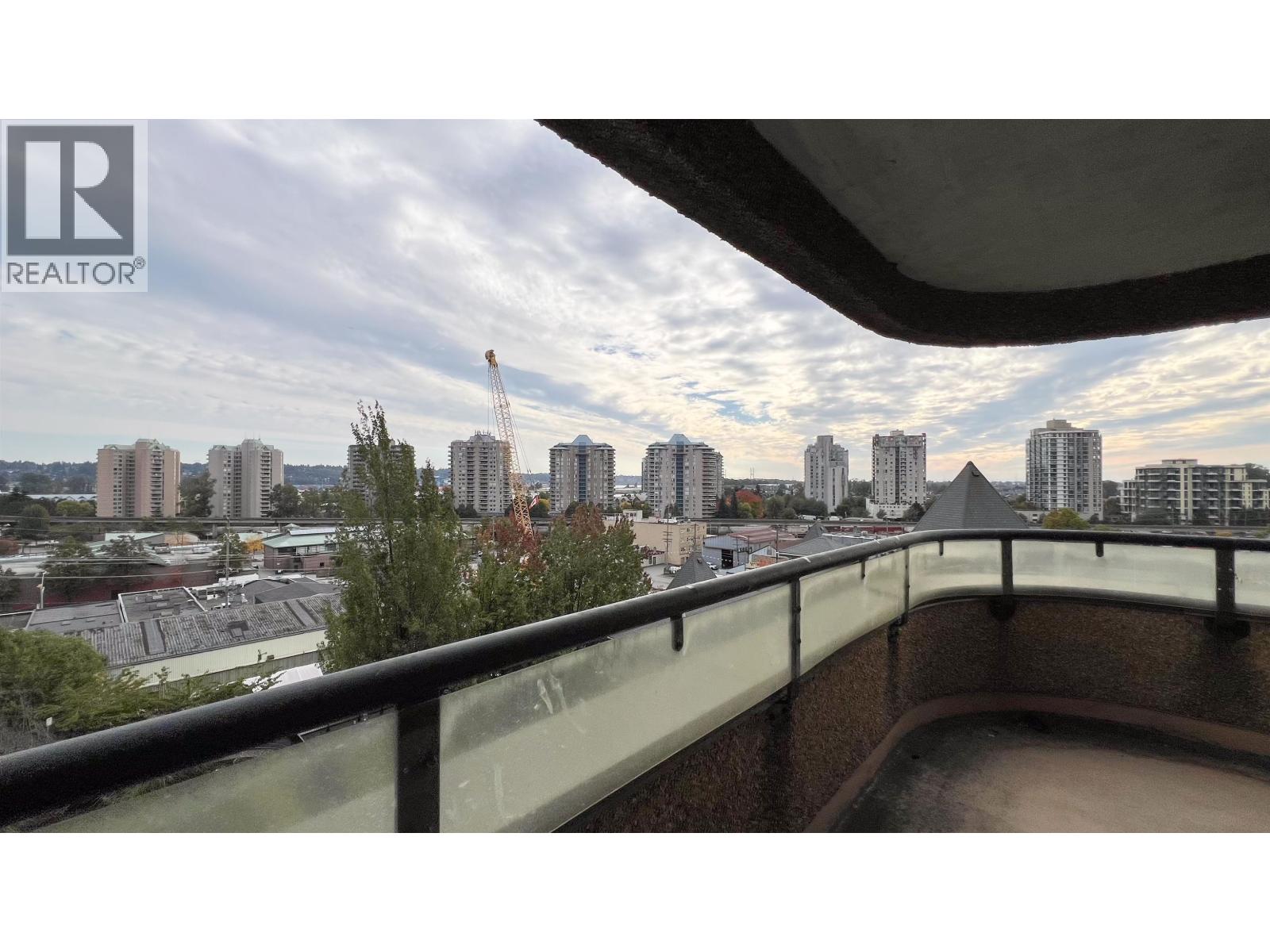 207 1026 QUEENS AVENUE, New Westminster, BC photo 2