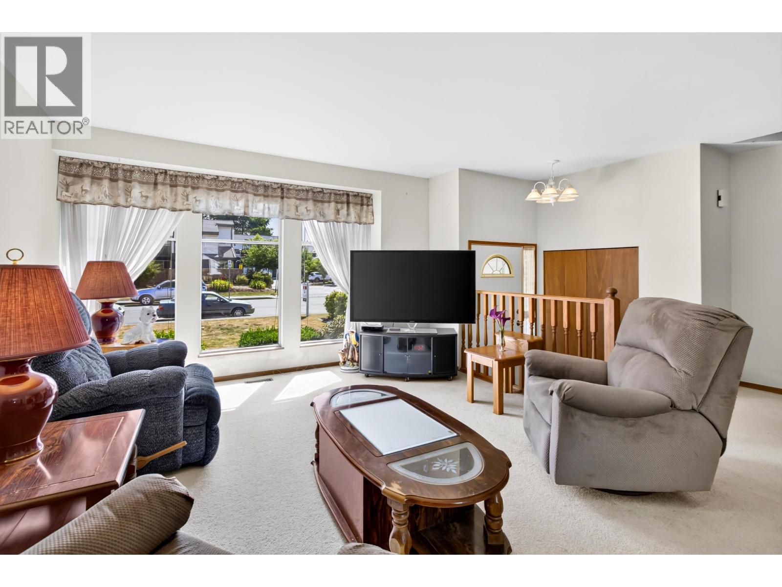 12125 189A STREET, Pitt Meadows, BC photo 4