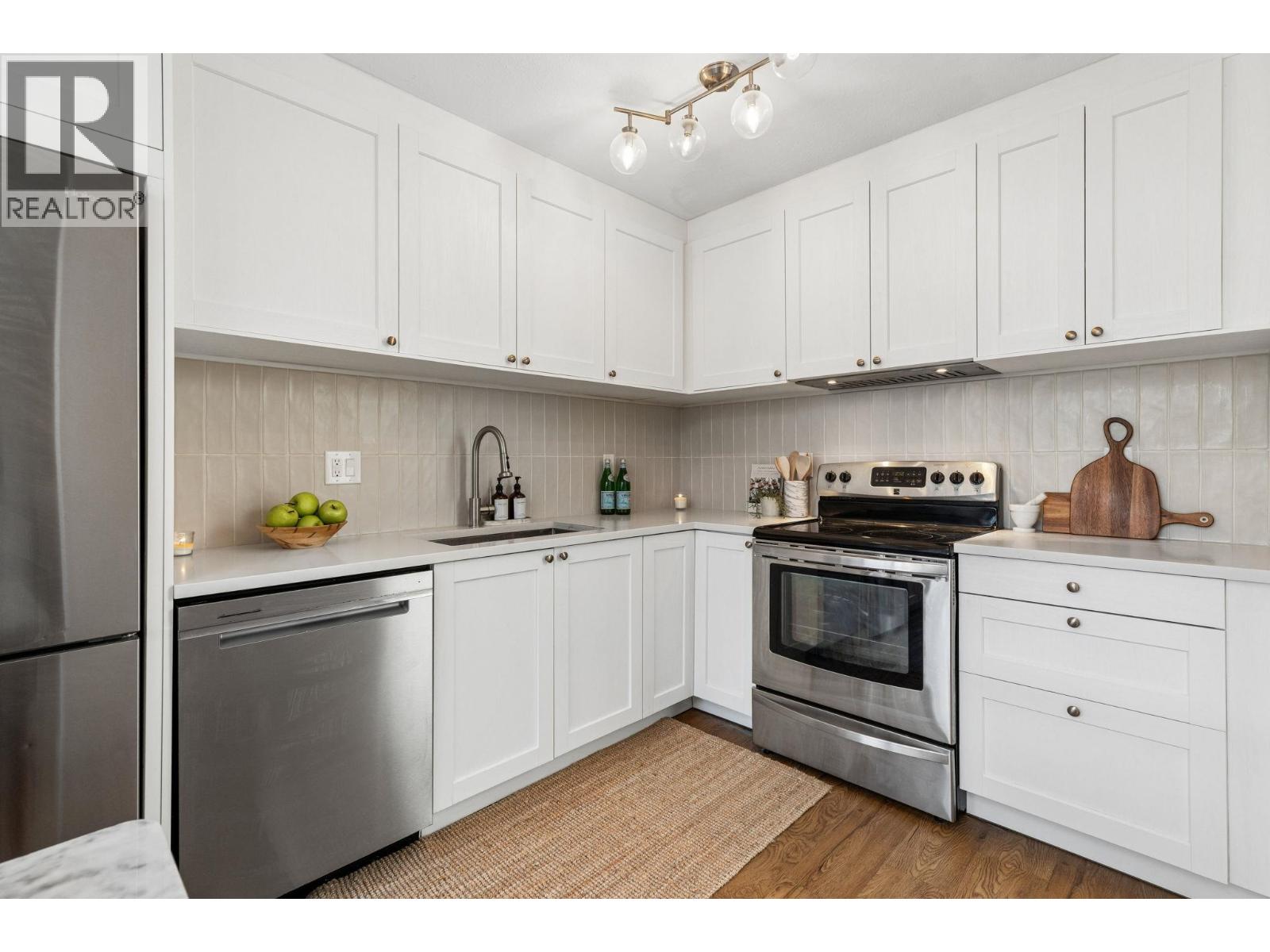 2509 BURIAN DRIVE, Coquitlam, BC photo 4