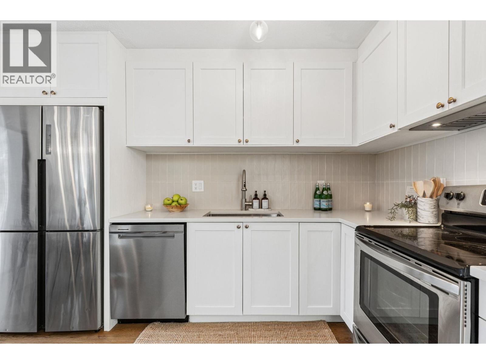 2509 BURIAN DRIVE, Coquitlam, BC photo 5