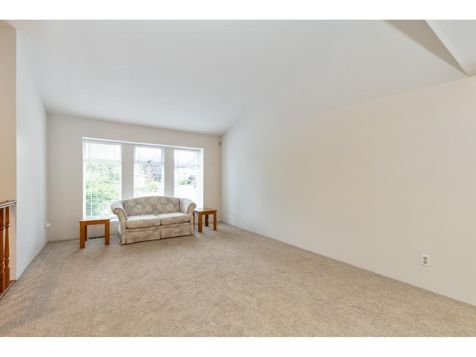 16397 GLENMOOR COURT, Surrey, BC photo 3