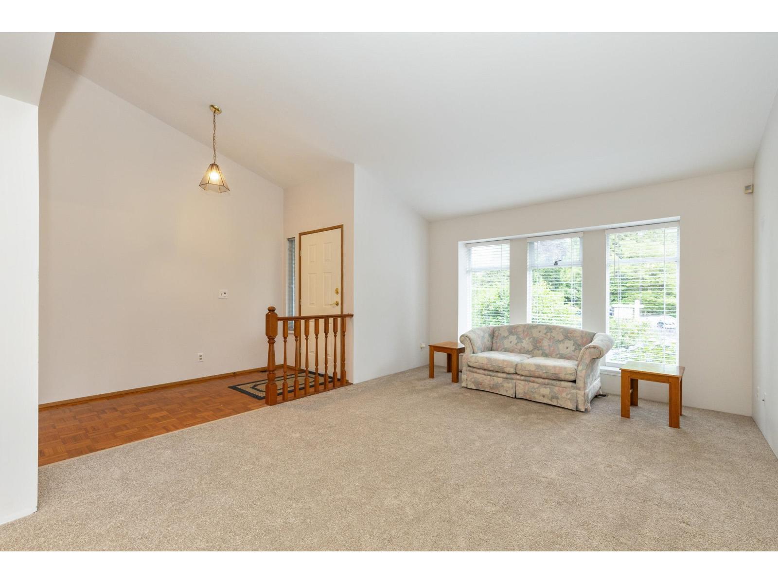 16397 GLENMOOR COURT, Surrey, BC photo 4
