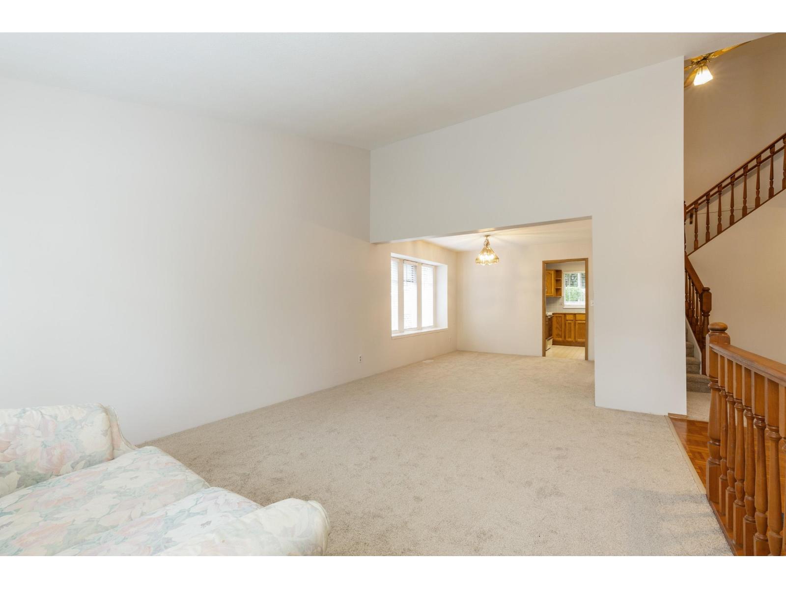 16397 GLENMOOR COURT, Surrey, BC photo 5