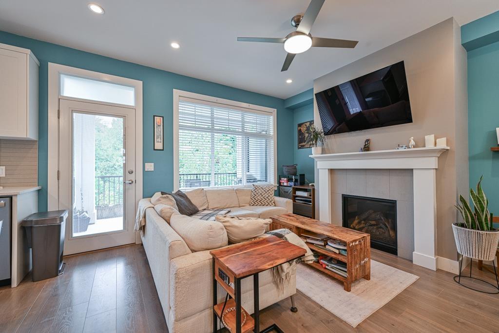 7419 PRESTON BOULEVARD, Mission, BC photo 4